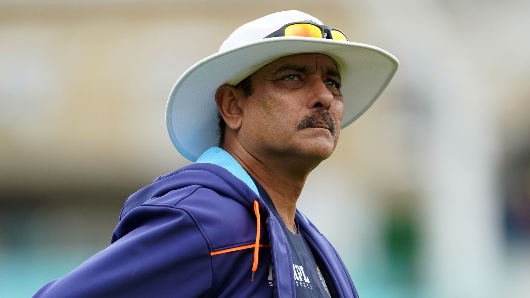 Ravi Shastri, infected with the coronavirus - www.srilankasports.com